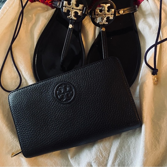 Tory Burch Black Wristlet Wallet - Picture 10 of 13